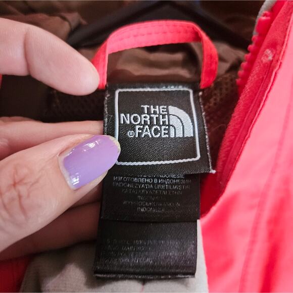The North Face Hyvent retro hooded jacket. Size  youth 14/16 - Picture 6 of 7